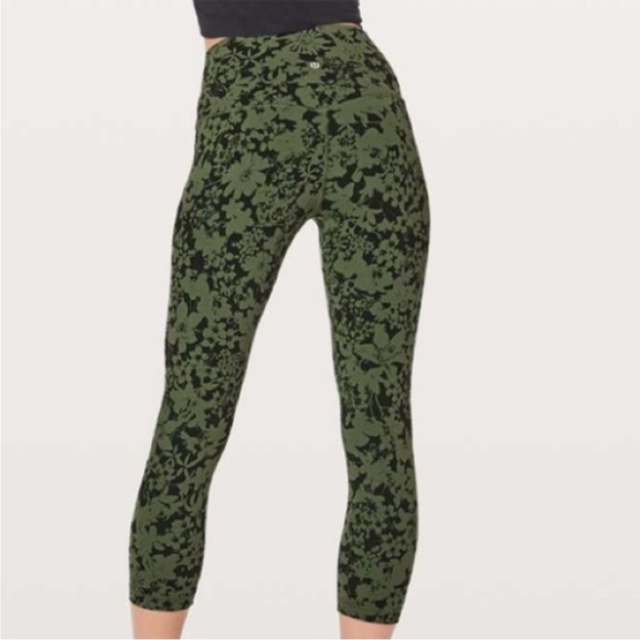 Lululemon Align Crop Leggings Green Black
Floral Size 4 - Picture 2 of 9
